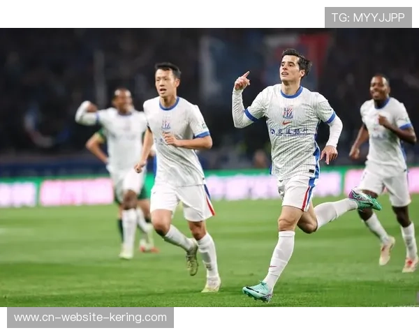 富勒姆两度中柱仍胜热刺，威尔逊兜射空门锁定胜局